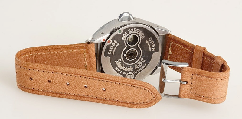 Illustration for article titled These Miniature Spy Cameras Could Make You The Perfect James Bond